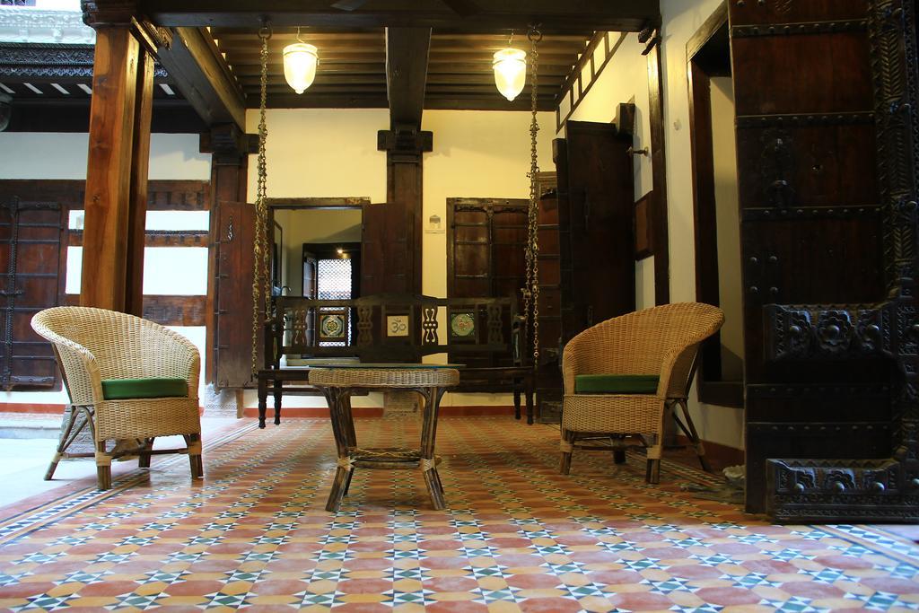Bed and Breakfast Deewanji Ni Haveli Ahmedabad Exterior foto